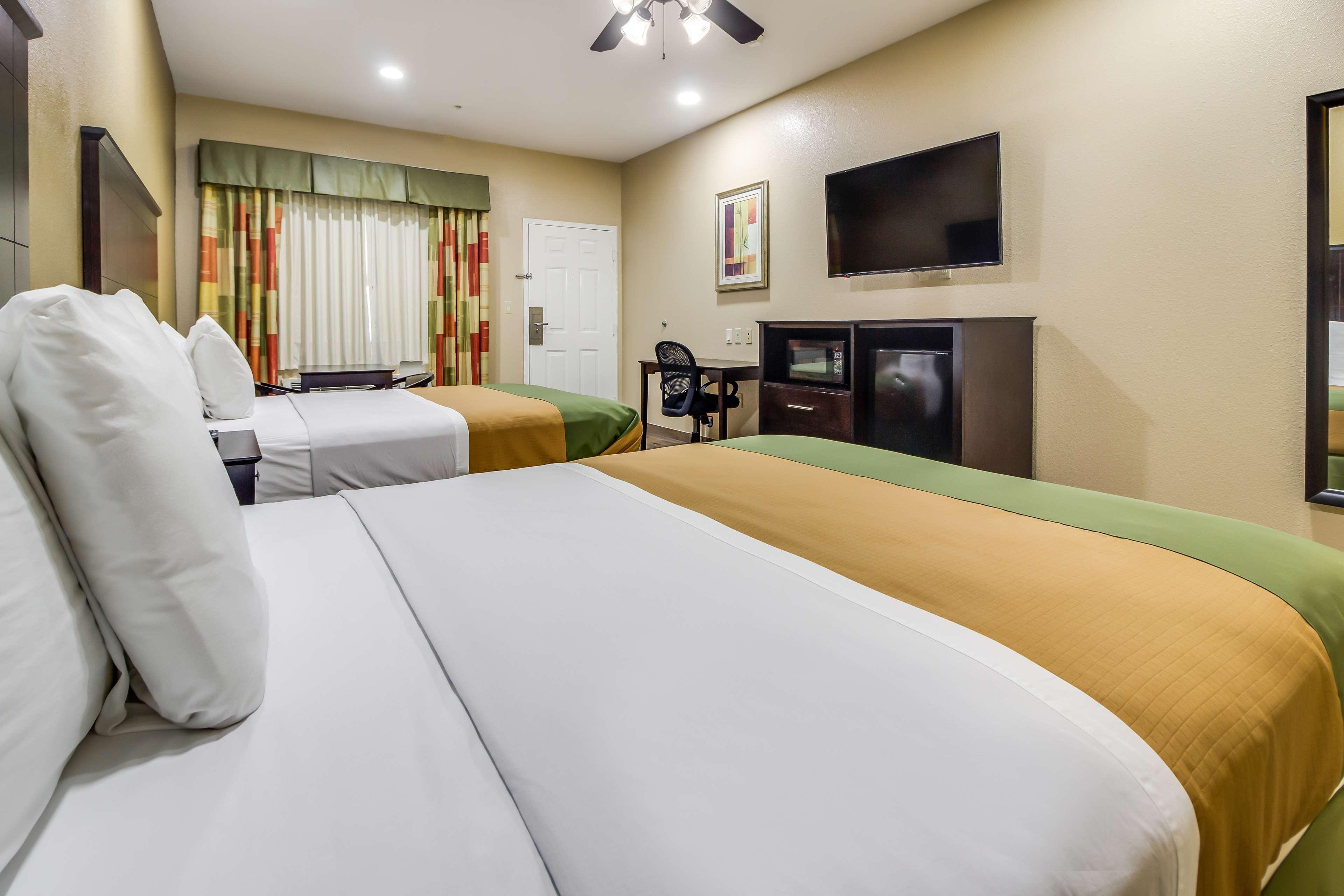 B&B Hotel Essen-Hbf Екстериор снимка
