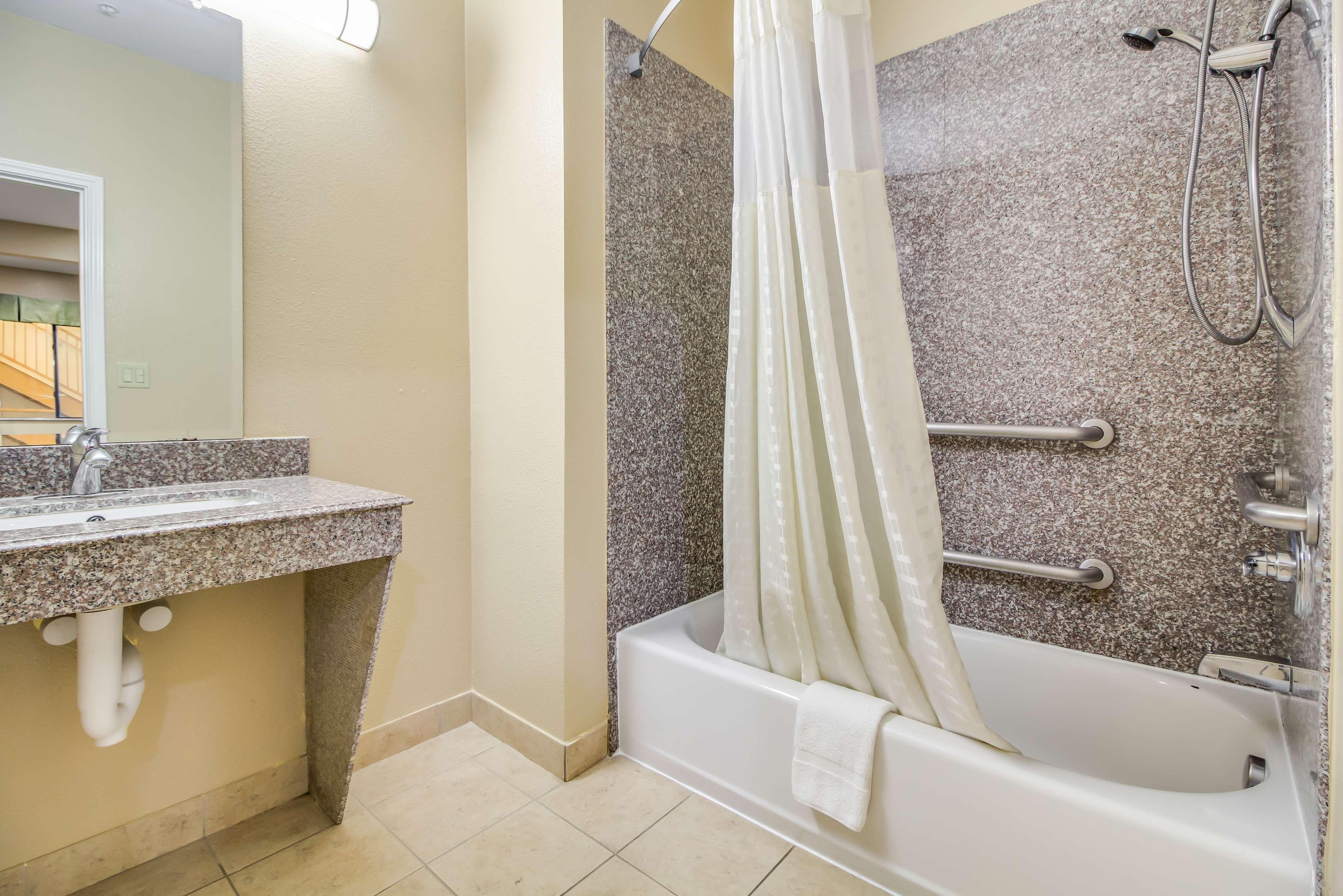 B&B Hotel Essen-Hbf Екстериор снимка